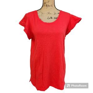 St. John's Bay Ruffle T Shirt Womens SZ Medium Capsule Casual Everyday Normcore